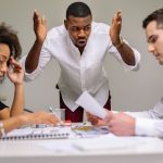 Cha, mẹ bị tước quyền nuôi con trong trường hợp nào?