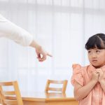 Cản trở quyền nuôi con khi ly hôn bị xử phạt như thế nào?
