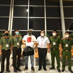 Tội trốn đi nước ngoài hoặc trốn ở lại nước ngoài nhằm chống chính quyền nhân dân