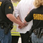 Áp dụng biện pháp dẫn giải đối với bị hại từ chối giám định