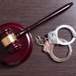 Được đặc xá thì có đương nhiên được xóa án tích không?