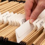 Tội cung cấp tài liệu sai sự thật hoặc khai báo gian dối