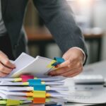 Tội làm sai lệch hồ sơ vụ án, vụ việc theo Điều 375 BLHS