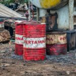 Tội sản xuất, tàng trữ, vận chuyển, sử dụng hoặc mua bán trái phép chất cháy, chất độc