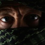 Tội tuyển mộ, huấn luyện hoặc sử dụng lính đánh thuê