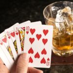 Hướng dẫn viết đơn ly hôn chồng vũ phu, cờ bạc, rượu chè