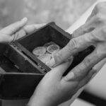 Phân biệt thừa kế theo pháp luật và thừa kế theo di chúc