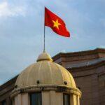 Việt kiều muốn giữ quốc tịch Việt Nam phải làm thế nào?